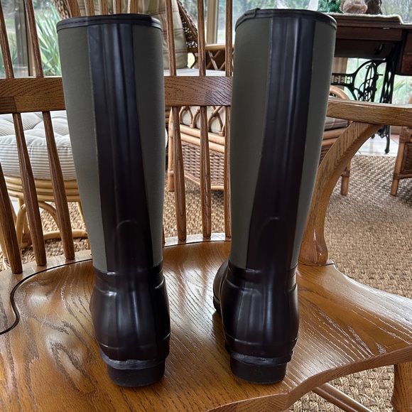 HUNTER Arlen Two-Tone Brown and Olive Tall Rain Boots Size 8Men/9Women NWOT - Picture 10 of 14